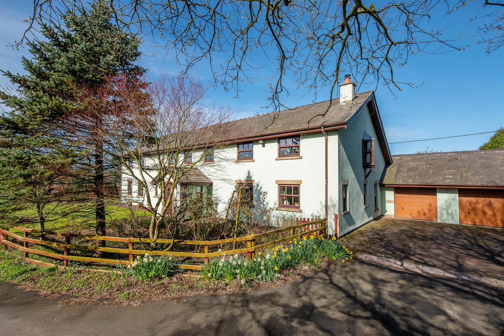 Knoll Lane, Preston